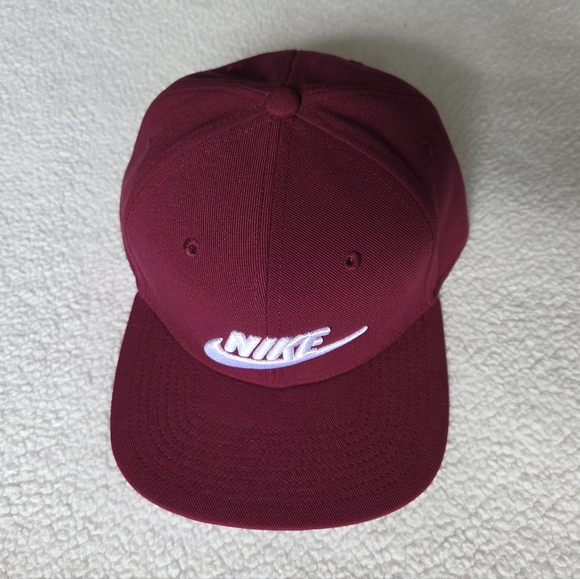 NIKE Pro Dri-Fit Hat - Picture 4 of 7